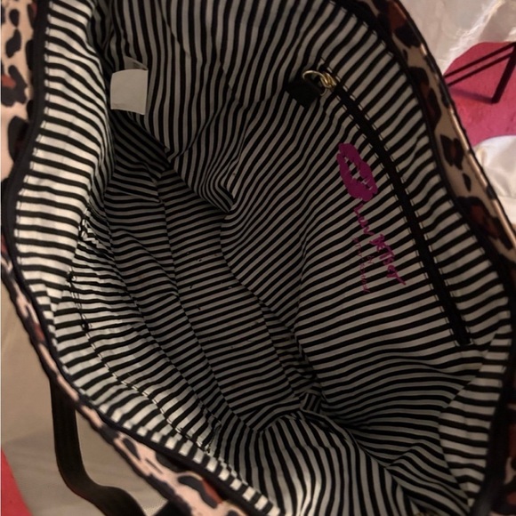 Betsy Johnson bag - Picture 4 of 5